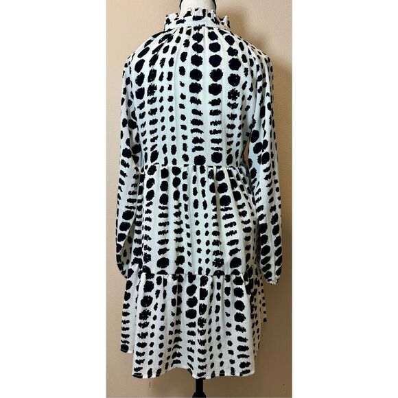 NWOT .Object Band Collar Black & White Bohemian Long Sleeve Abstract Dress XS - Picture 3 of 9